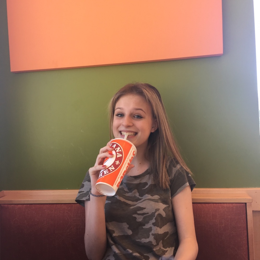 Meet your Posher, Lexi